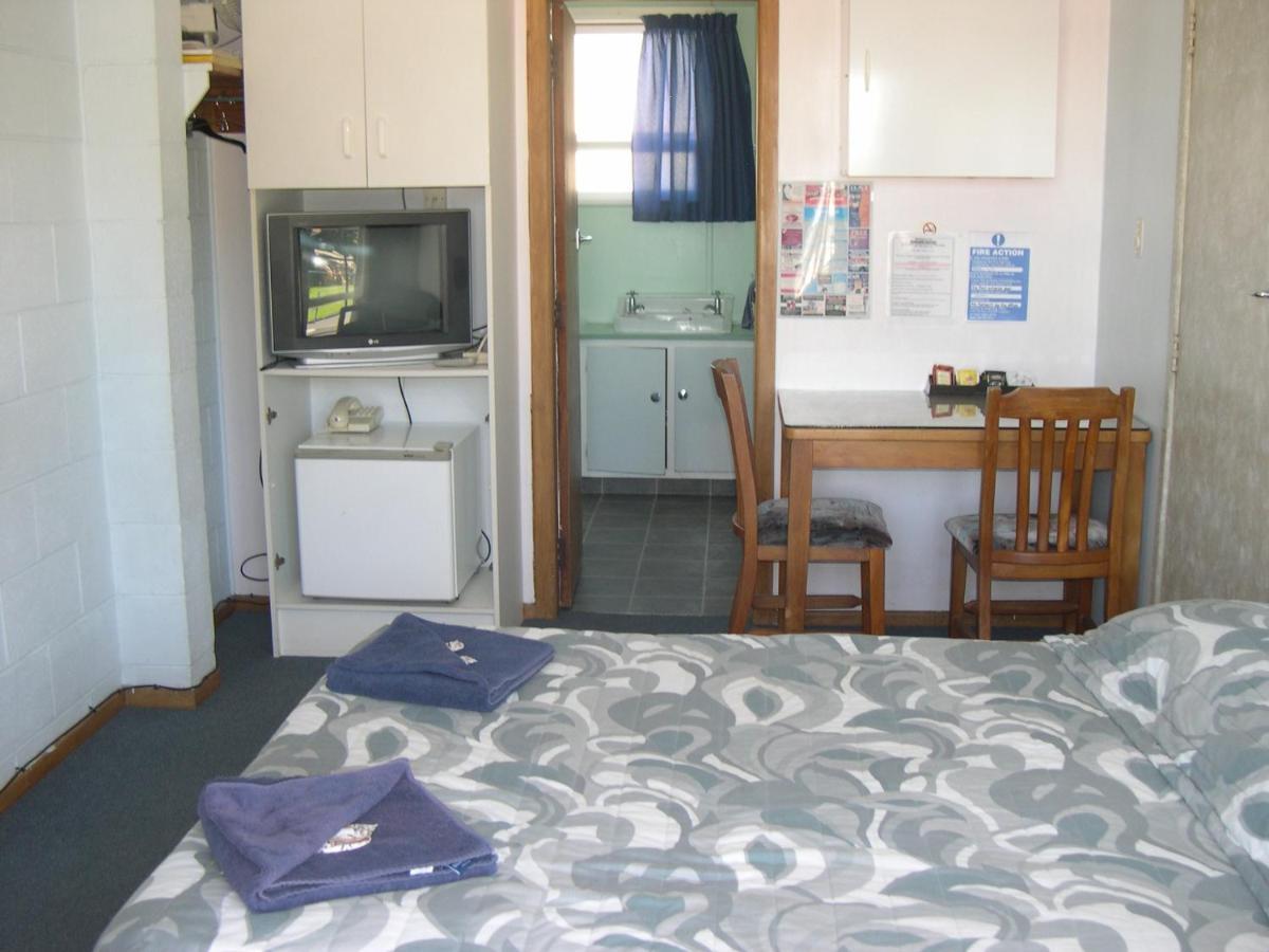 Strand Motel Tauranga Exterior photo