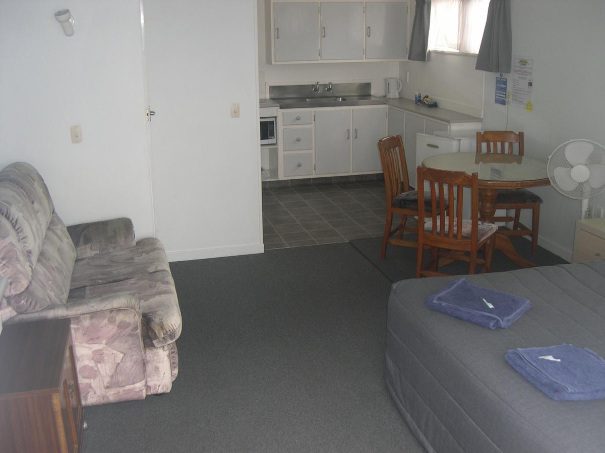 Strand Motel Tauranga Exterior photo